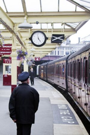 keighley station 5 sm.jpg